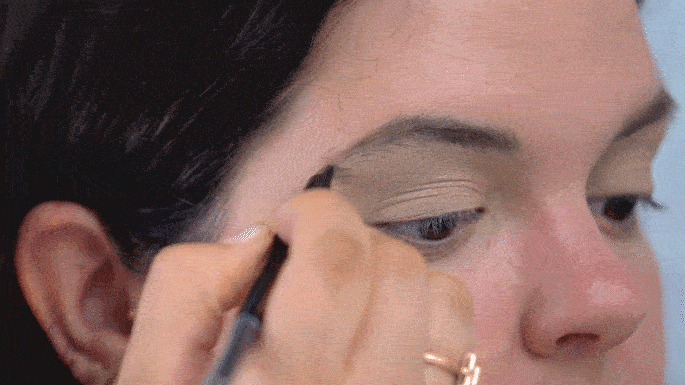 Ansley filling in brows